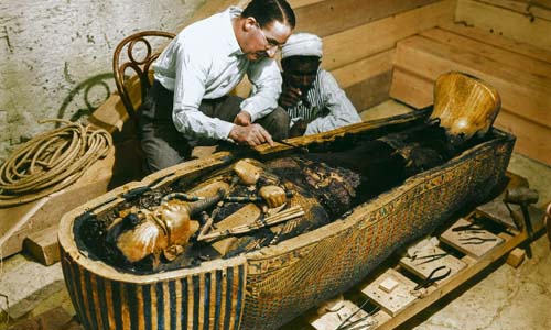 Kinh ngạc kho báu lần đầu hé lộ trong lăng mộ Tutankhamun 