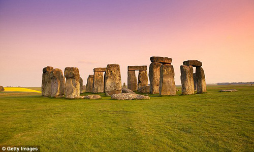 Cuối cùng bí ẩn bãi đá cổ Stonehenge đã được giải mã?