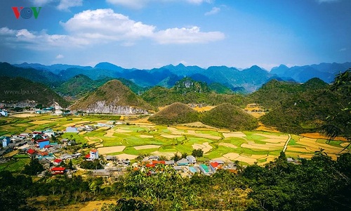 Vẻ đẹp hùng vĩ và nên thơ của cao nguyên đá Hà Giang