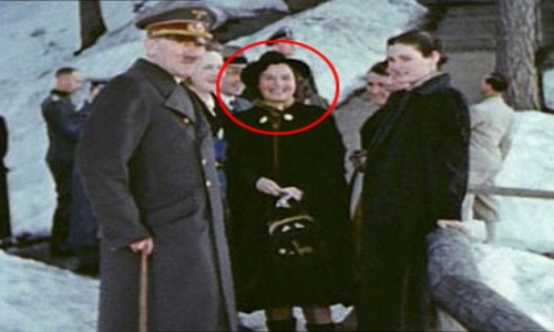 Tiết lộ gây sốc về người tình bí ẩn của Hitler 