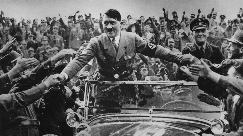 Nóng: Hitler được giới nhà giàu giúp bỏ trốn cuối Thế chiến 2?