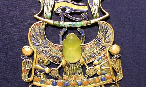 Giải mã bất ngờ về trang sức của pharaoh Tutankhamun 