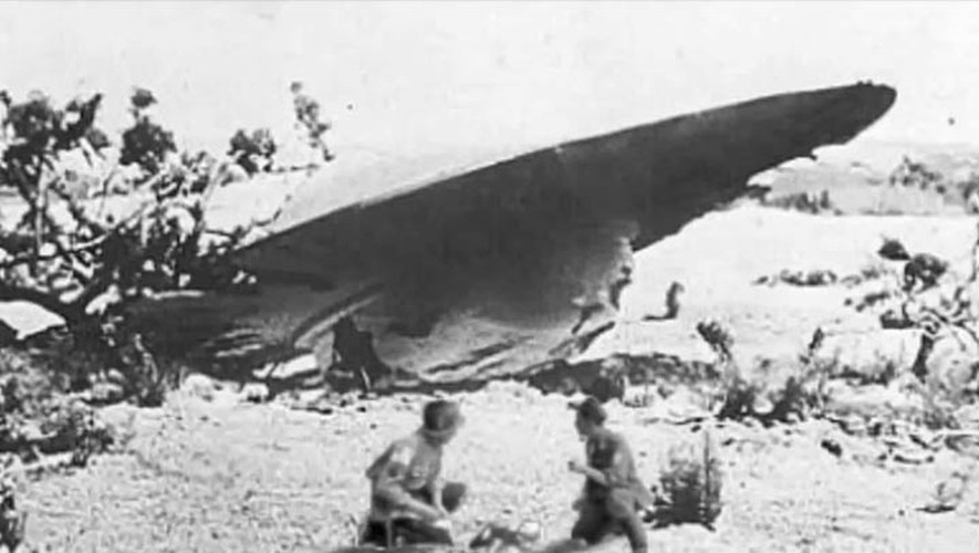 Chấn động: Không chỉ 1, có tận 2 UFO rơi xuống Roswell năm 1947?