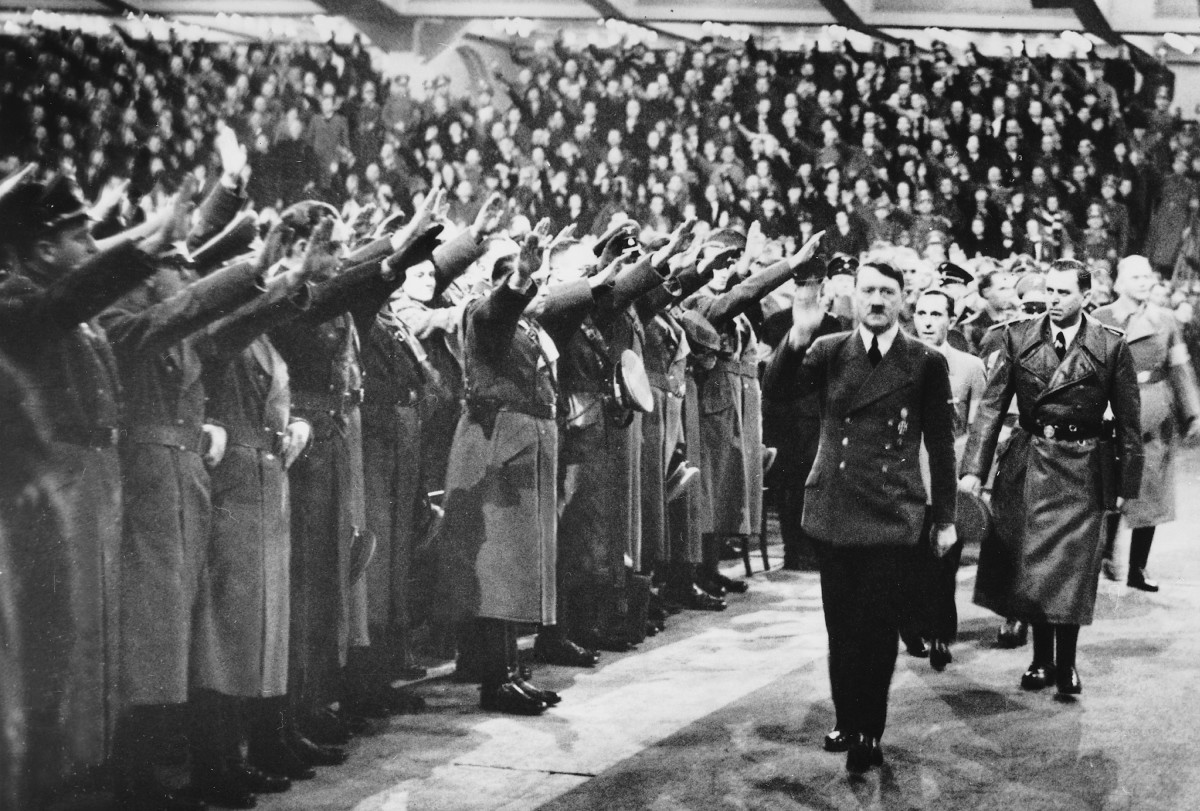 Trận chiến kỳ lạ: Lính Đức phản bội Hitler quay sang giúp Mỹ