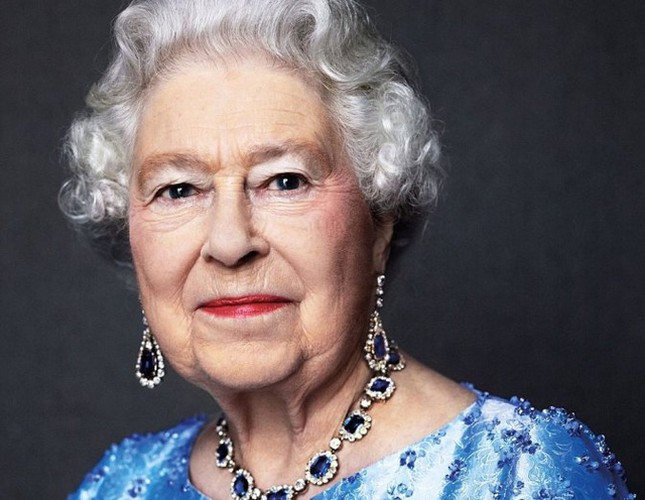 Bất ngờ lý do Nữ hoàng Elizabeth II tổ chức sinh nhật 2 lần/năm