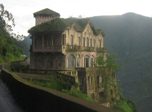 Chuyện rùng rợn về khách sạn “ma” ở Colombia 