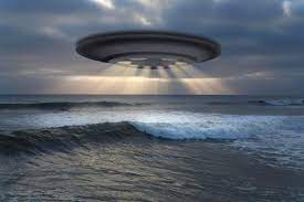 Tới tấp nhận 300 báo cáo mới về UFO, Lầu Năm Góc tiết lộ gì?