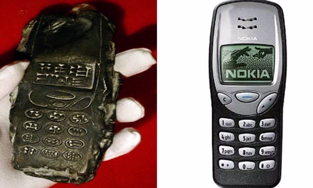 Khai quật mộ cổ, bất ngờ tìm thấy hiện vật giống “điện thoại Nokia"