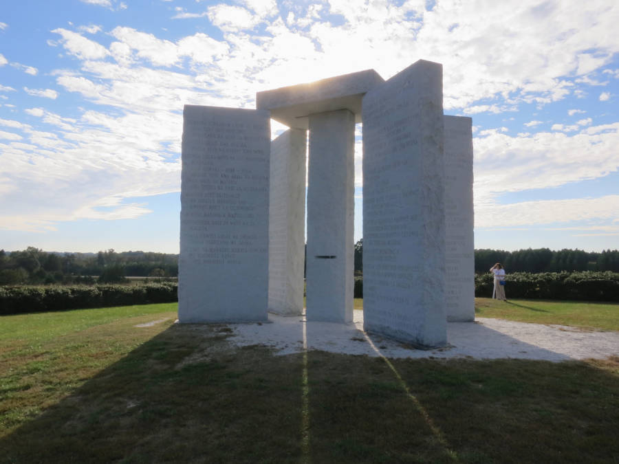 Điều bất ngờ về công trình mệnh danh “Stonehenge của Mỹ"