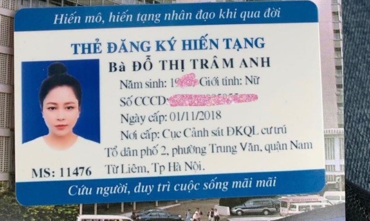 "Khoe" ảnh đăng kí hiến tạng, hot girl Trâm Anh nhận ý kiến trái chiều