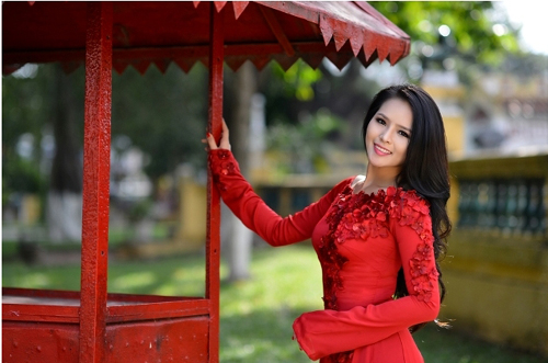 Nhan sắc đại diện VN thi Miss World 2013 Lại Hương Thảo