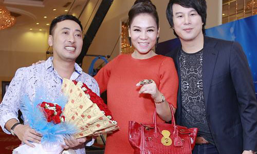 Thu Minh xách túi nửa tỷ đi chấm thi Vietnam Idol 2015