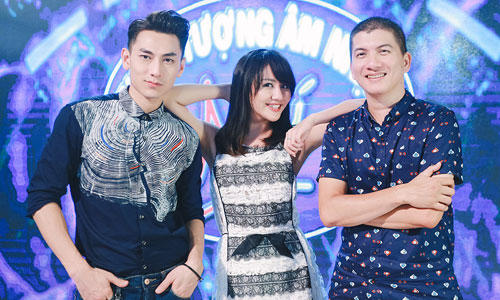 Văn Mai Hương trẻ trung cùng Isaac chấm thi Vietnam Idol Kids