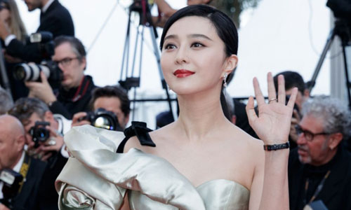 Phạm Băng Băng lộng lẫy như nữ thần trên thảm đỏ Cannes 2018