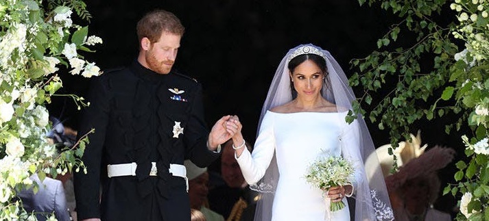 Đọ váy cưới của Meghan Markle với những bộ váy hoàng gia