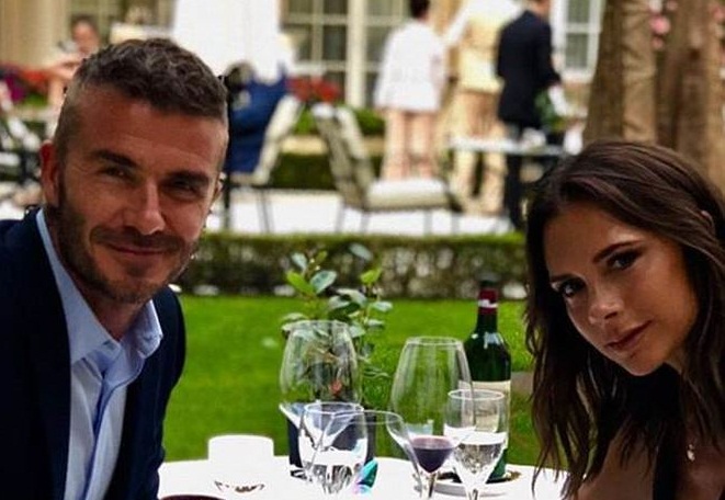 Kỷ niệm 19 năm ngày cưới, Victoria Beckham: "Yêu anh rất nhiều" 