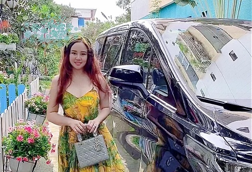 Vy Oanh "mỉa" nữ đại gia: “Trò bẩn cũng không thoát tội được đâu“