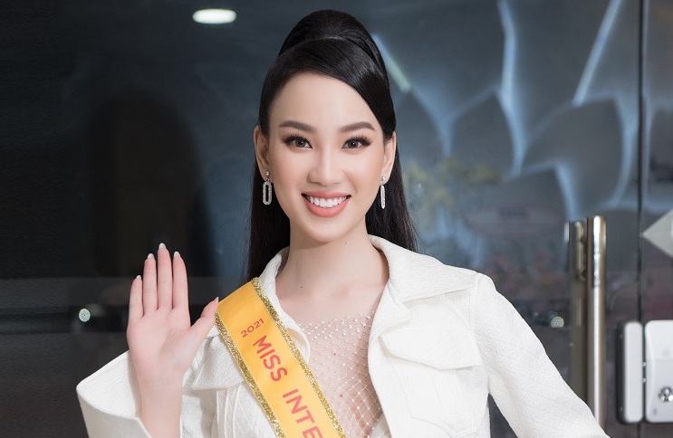 Ái Nhi rạng rỡ lên đường sang Ai Cập thi Miss Intercontinental 2021