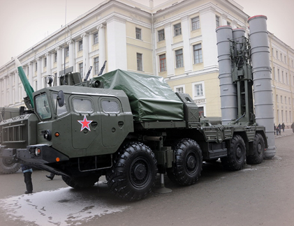 Ngắm vũ khí cổ, mới “khủng” ở Saint Peterburg