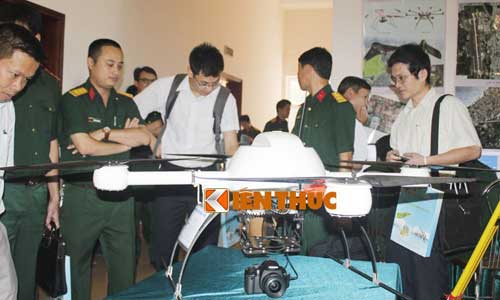 Ảnh QS ấn tượng tuần: UAV trinh sát của Việt Nam