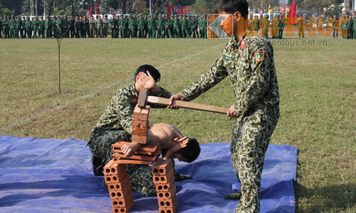 Mãn nhãn võ thuật “đỉnh” của đặc công Việt Nam