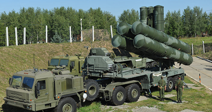 Theo chân Tổng thống Putin vào nơi chế tạo tên lửa S-400