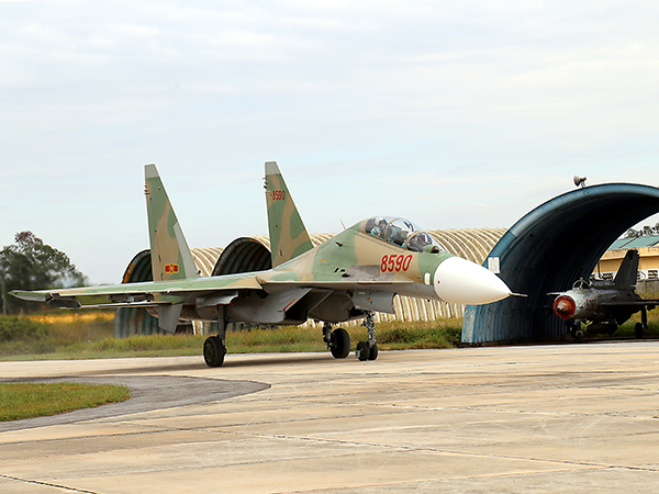 Ngắm dàn tiêm kích Su-30MK2 Việt Nam tại đơn vị “mới”