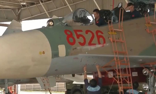 Tiêm kích Su-27 Việt Nam đại tu đạt chất lượng cao