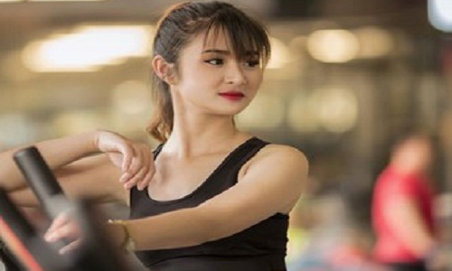 Chân dung Hoa khôi “vượt mặt” nữ PG đang hot trên mạng