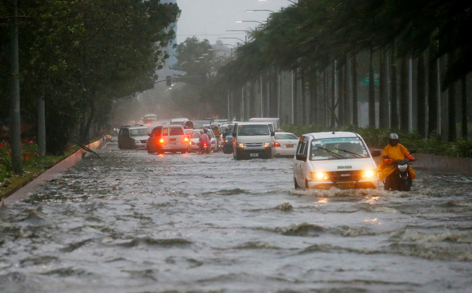 Miền Bắc Philippines tan hoang sau siêu bão Mangkhut, 14 người chết 