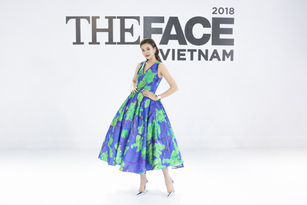  Những trang phục thời thượng gây ấn tượng của Thanh Hằng tại The Face