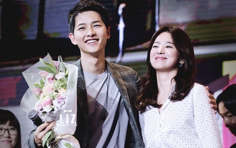 Ngắm phong cách thời trang của cặp đôi Song Joong Ki và Song Hye Kyo