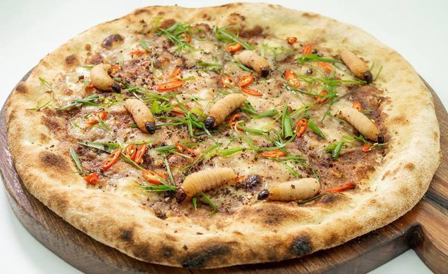 Rùng mình với những loại bánh pizza kinh dị mới xuất hiện tại Việt Nam