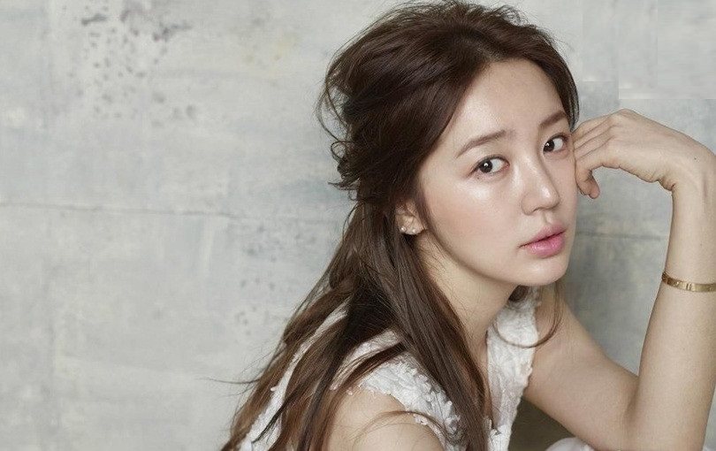 Bí quyết dưỡng da đẹp láng mịn của nàng “thái tử phi” Yoon Eun Hye