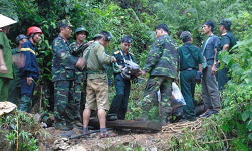 Toàn cảnh ngày thứ hai giải cứu các phu vàng mắc kẹt