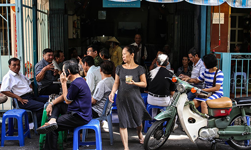 Ảnh: Ba chị em độc thân ở quán cafe lâu đời nhất Sài Gòn