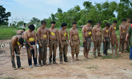 Bất bình cảnh "ma cũ" bắt nạt "ma mới" sau cánh cổng ĐH