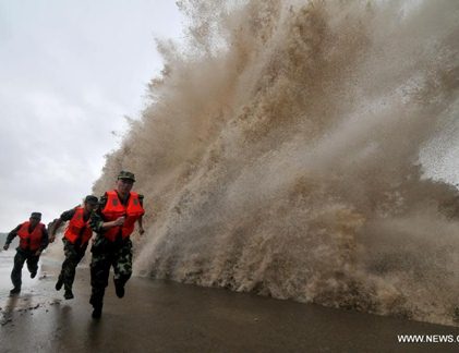 Trung Quốc lao đao đối phó bão Fitow 