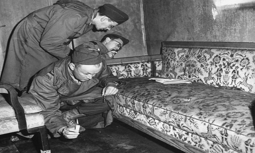 Bên trong hầm bí mật Hitler và tình nhân tự sát