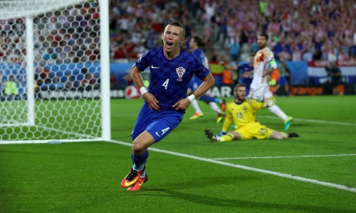 Euro 2016 Tây Ban Nha 0 - 1 Croatia: Nhà vua thua ê mặt