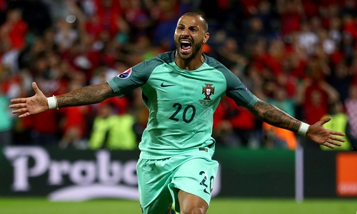 Euro 2016 Bồ Đào Nha 1 - 0 Croatia: Quaresma sắm vai "người khổng lồ"