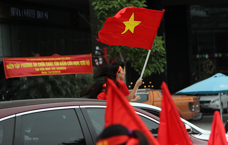 Chung kết AFF Cup 2018: CĐV Việt Nam đốt nóng “chảo lửa” Mỹ Đình