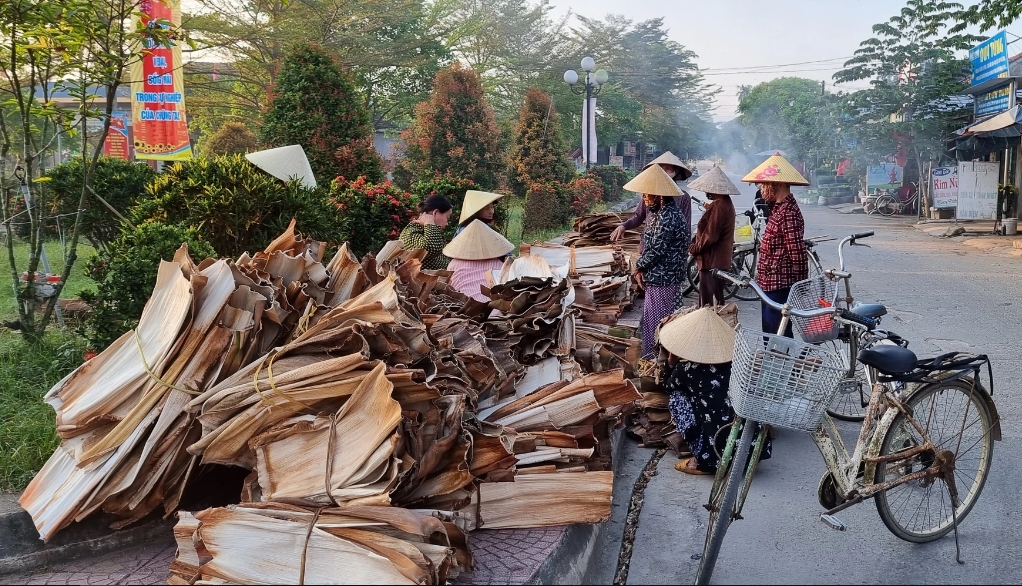 Độc đáo phiên chợ mo cau ở Quảng Ngãi