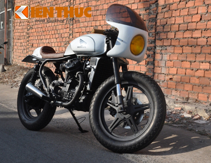 Honda GL400 độ cafe racer phong cách “nổi loạn” thập niên 60