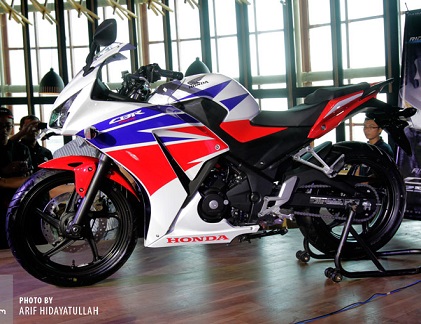 Đối thủ của Yamaha R15 ra mắt hoành tráng tại Indonesia