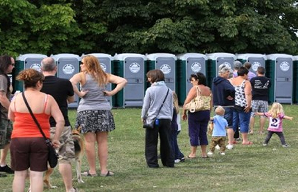 Phát sốt công nghệ mật báo có người trong... toilet