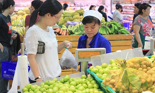 Hàng loạt thực phẩm điên cuồng giảm giá dịp 30/4