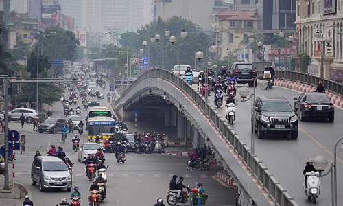 Chùm ảnh: Điểm đen ùn tắc thông thoáng ngày giáp Tết