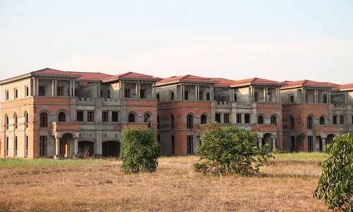 Bên trong 'siêu thành phố' hoang tàn ở Bình Dương 