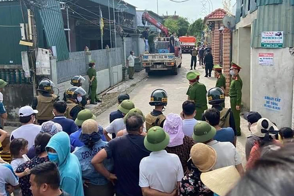 Bắt giữ vụ nuôi nhốt 16 con hổ trái phép trong nhà dân ở Nghệ An